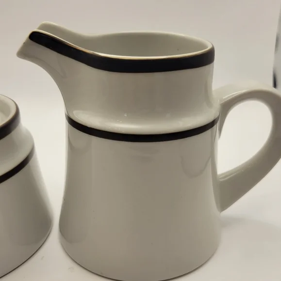 Vintage Noritake Stoneware Creamer and Sugar. - Picture 4 of 8